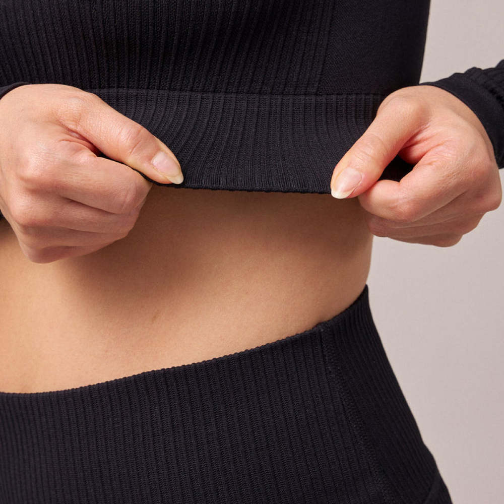 Geripptes Sportshirt langarm Damen aus recyceltem Polyamid Schwarz